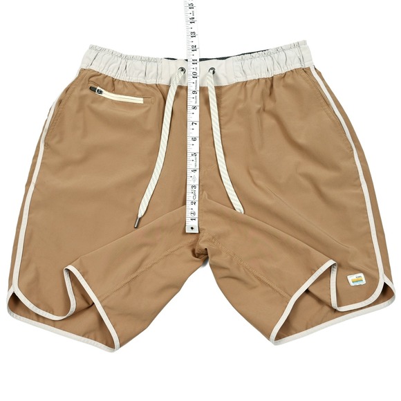 Vuori Banks Shorts Men's Medium Tan 7in Athletic Workout Drawstring V330 Pockets - Picture 3 of 9